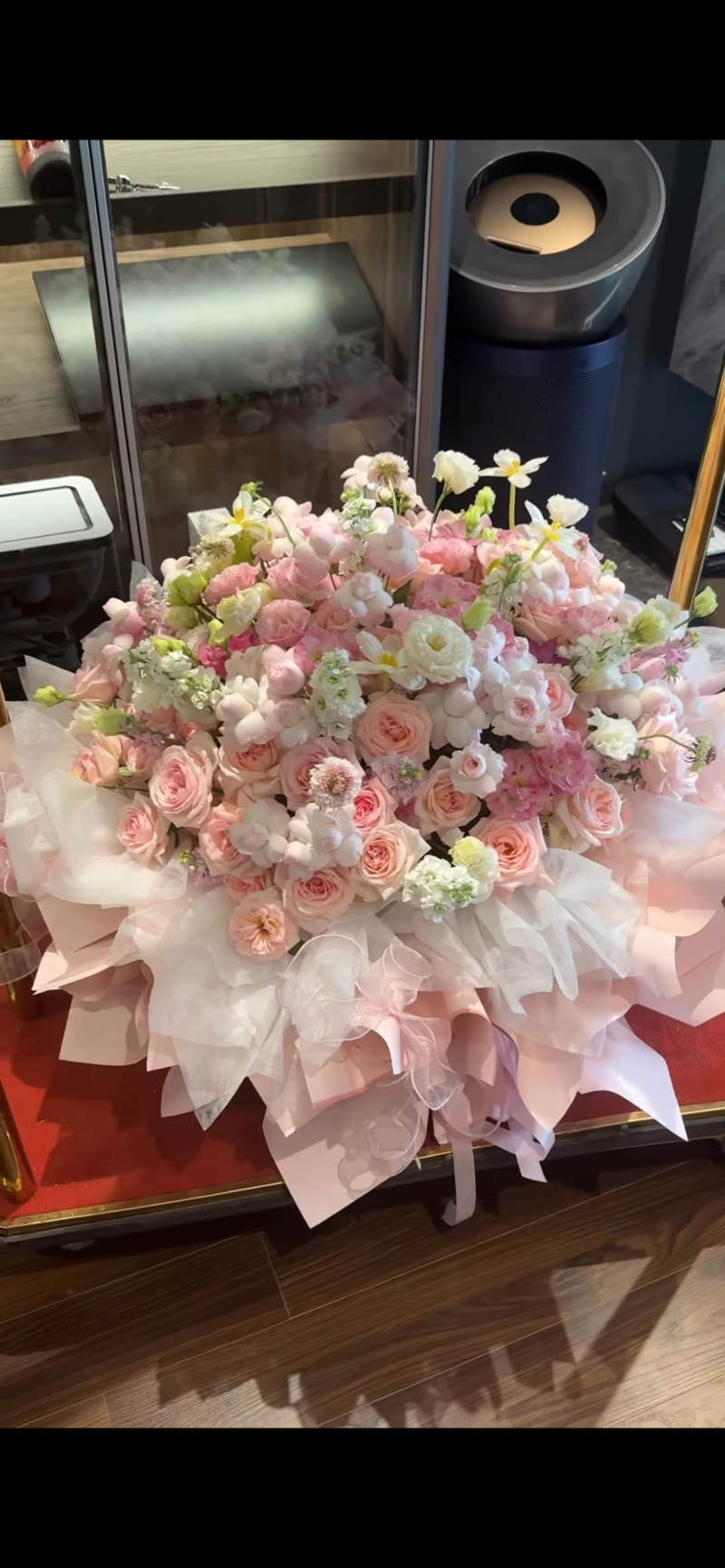 Lẵng Hồng Pastel Cỡ Đại Viền Voan Hồng