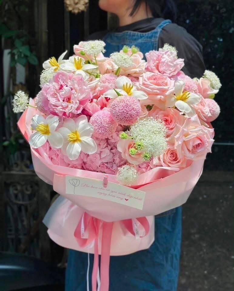 Bó Hoa Tươi Mẫu Đơn Hồng Sang Trọng