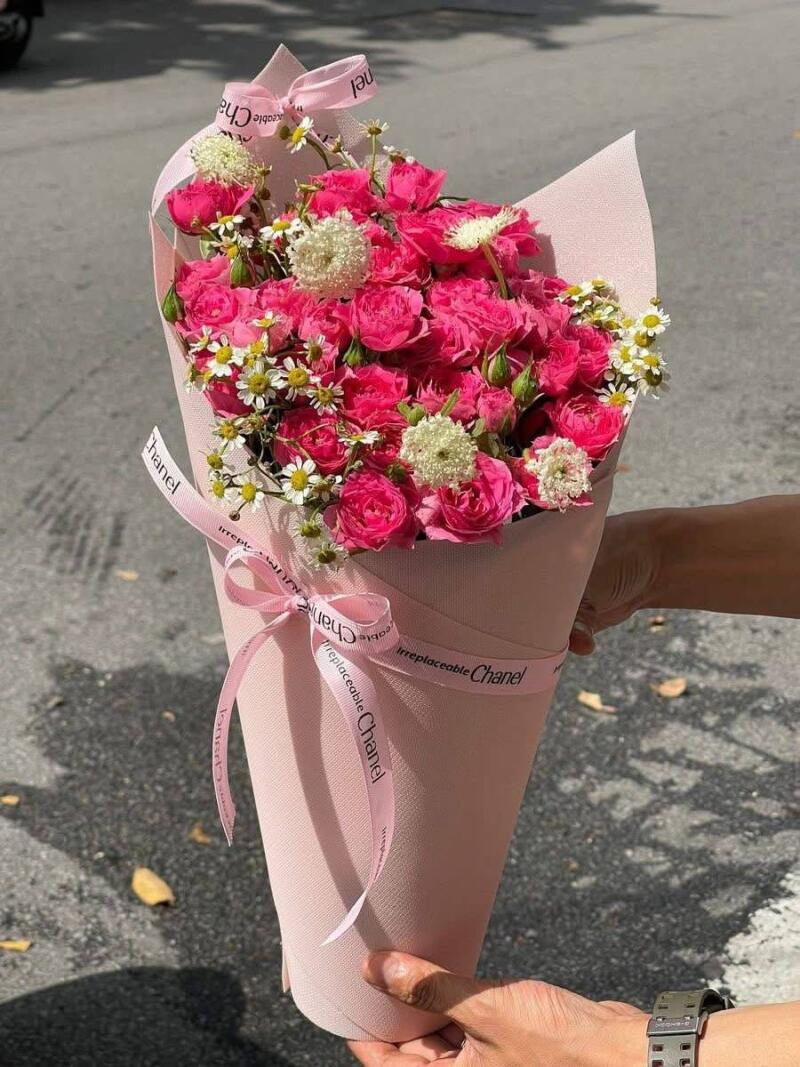 Bó Hoa Hồng Nhí Cúc Tana Đáng Yêu