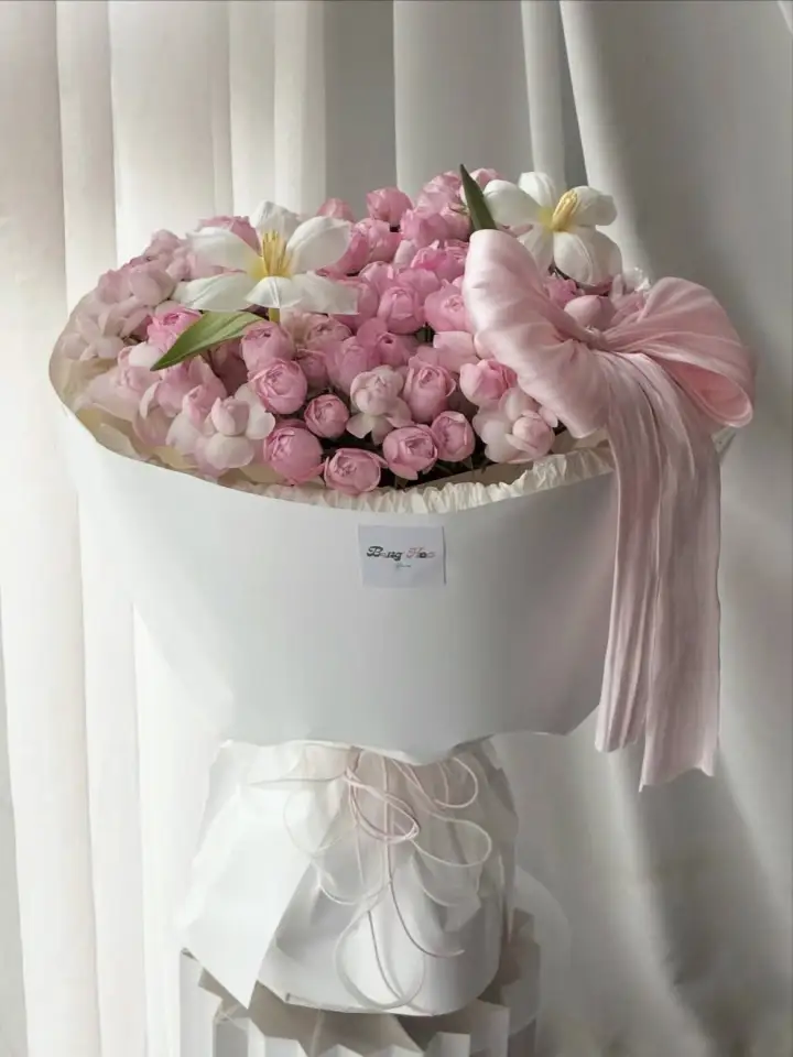 Large Pink Tulip Bouquet with Pink Silk Bow — photo 3