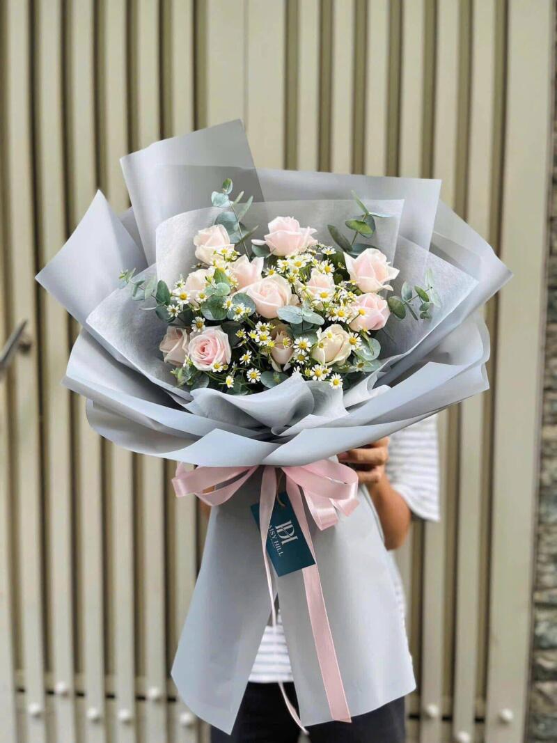 Bó Hồng Kem Cúc Tana Mây Xám