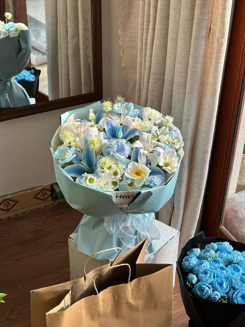 Bó Hoa Lụa Tông Xanh Trắng — ảnh 4