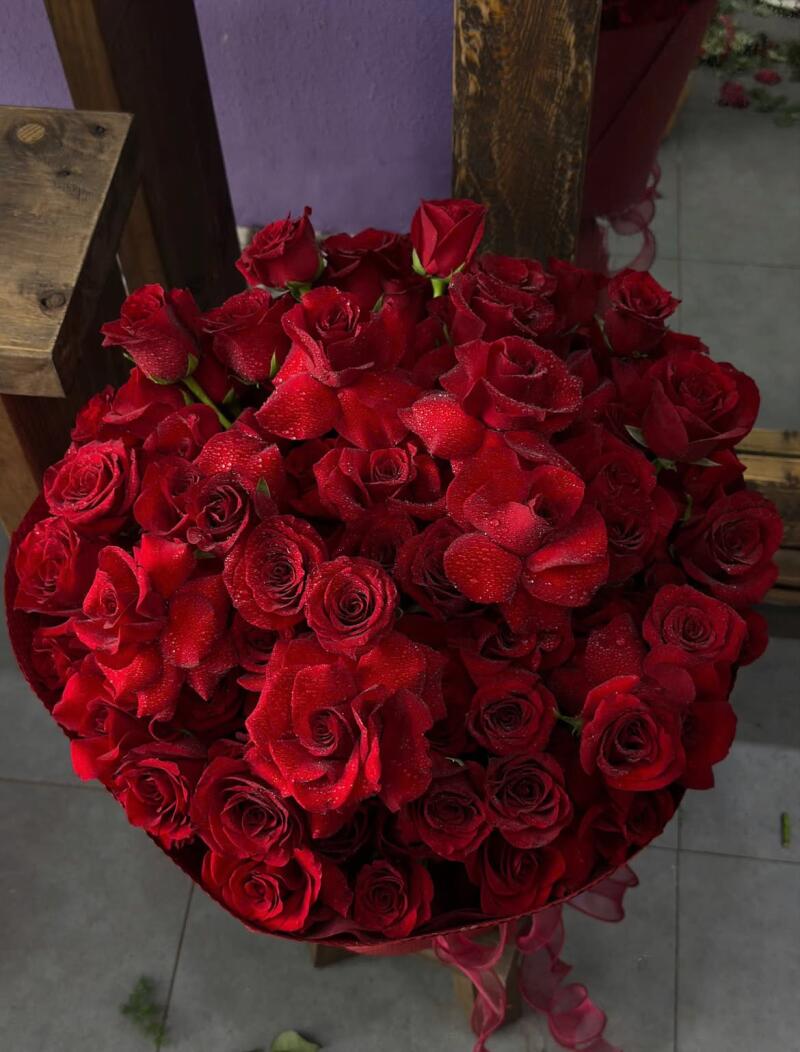 Bó Hồng Đỏ Cỡ Lớn Gói Giấy Đỏ — ảnh 3