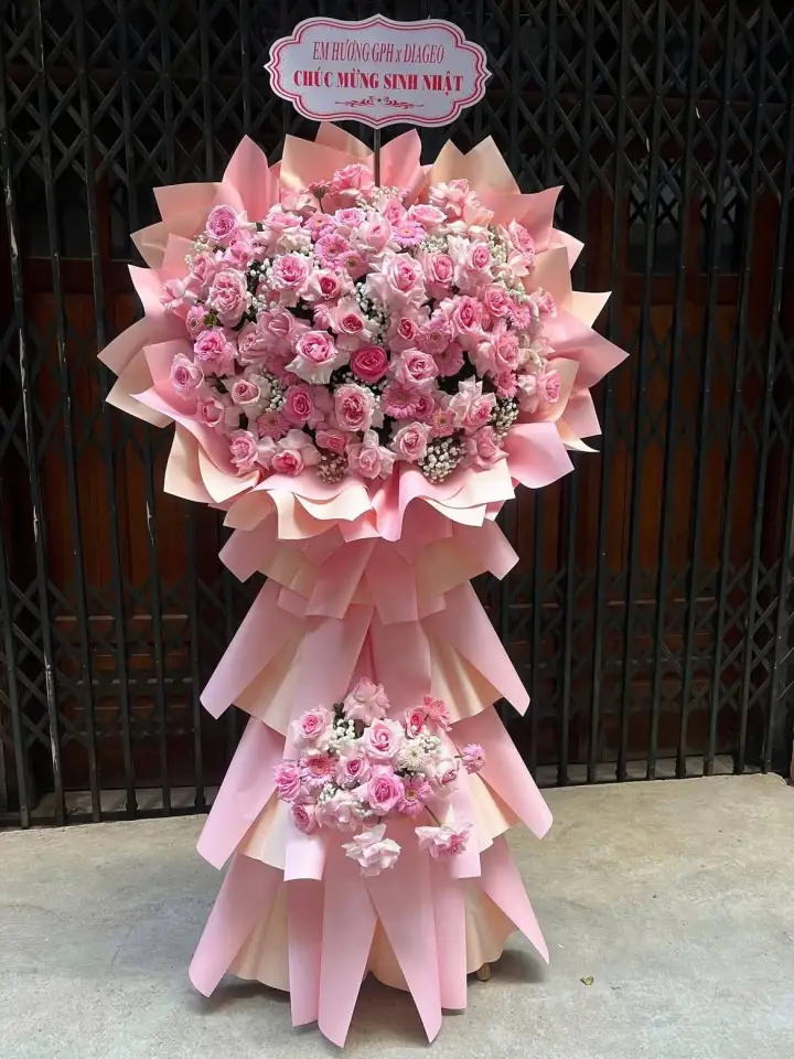 Pastel Pink Birthday Congratulations Stand