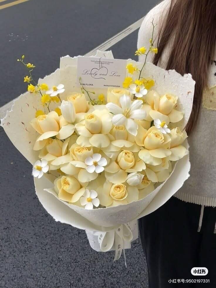 Bó Hồng Vàng Bơ Lovely Love