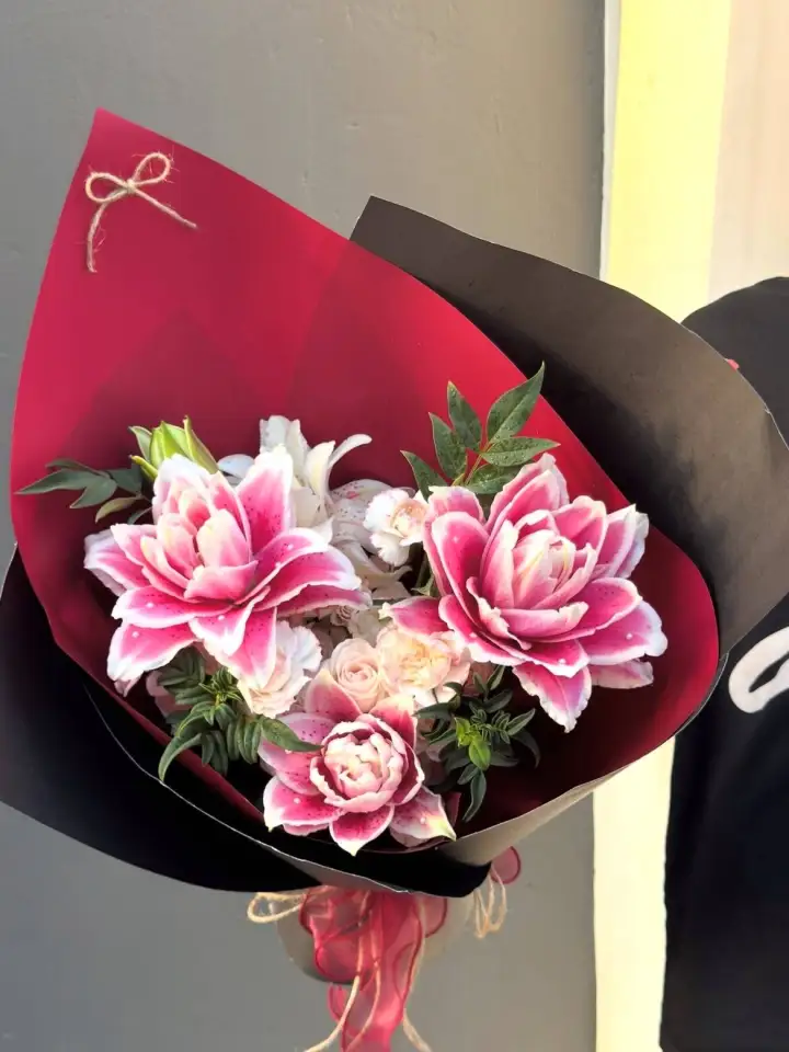 Pink Double Lily Bouquet in Red & Black Paper — photo 3