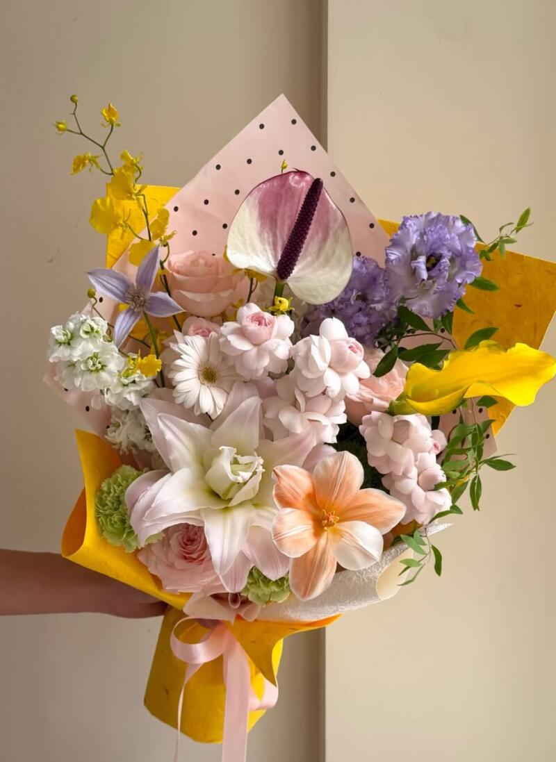 Bó Ly Trắng Mix Hồng Môn Tông Vàng Hồng — ảnh 2