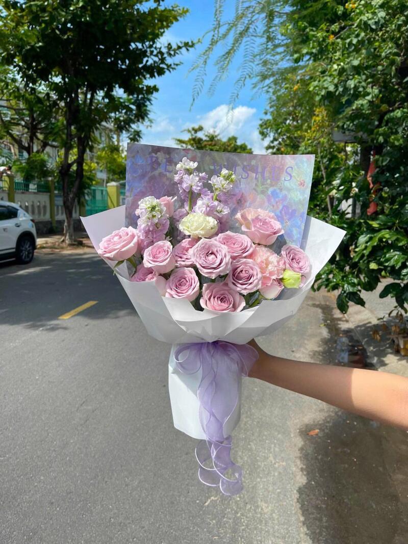 Bó Hồng Tím Khói Mix Cát Tường Trắng — ảnh 2