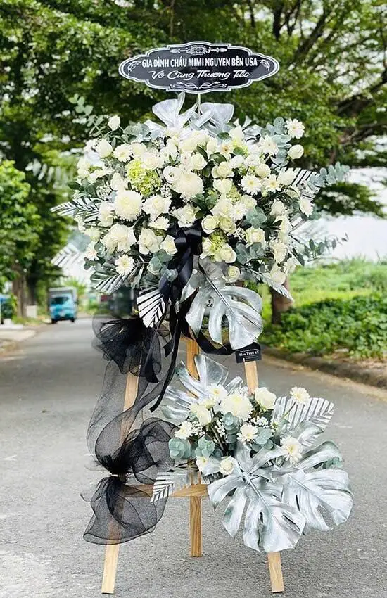 White & Silver Deepest Sympathy Funeral Stand