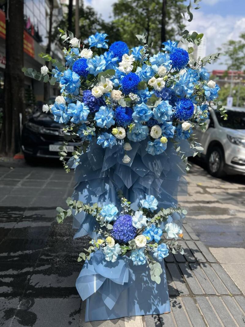 Kệ Hoa Chúc Mừng Xanh Dương Trắng Giấy Xanh