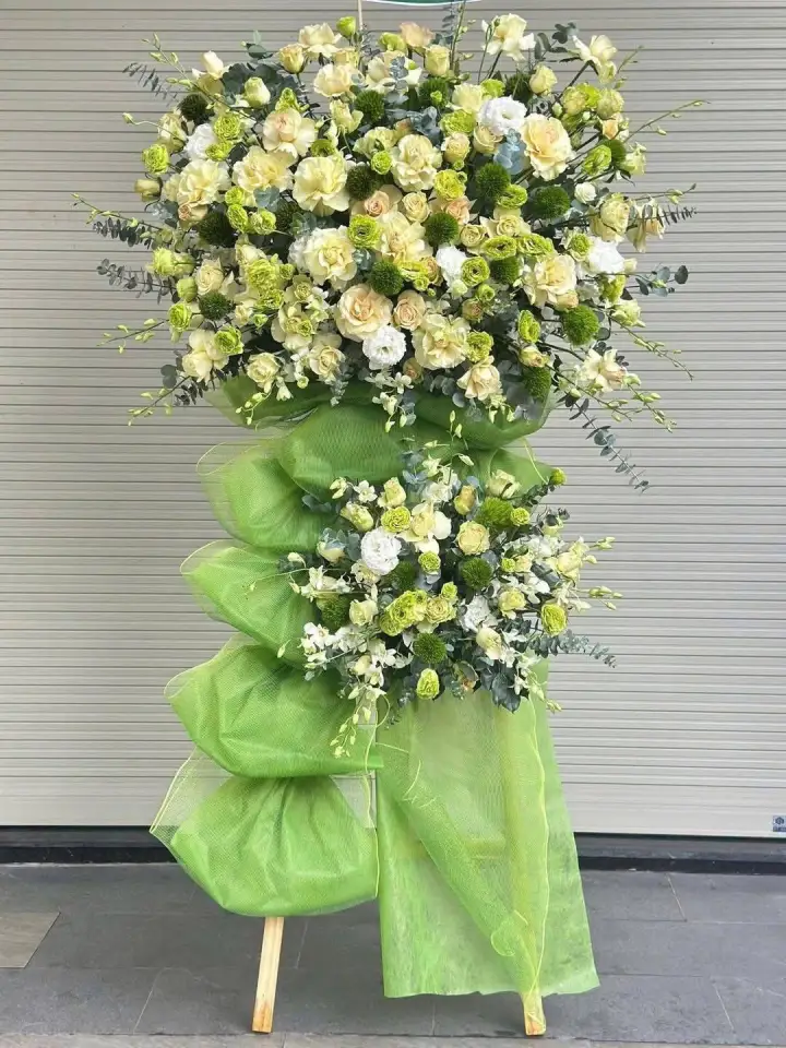 Lime Green & White Congratulations Stand with Green Tulle