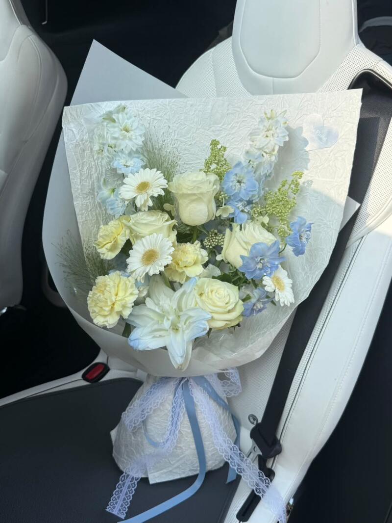 Bó Hoa Trắng Mix Phi Yến Xanh — ảnh 2
