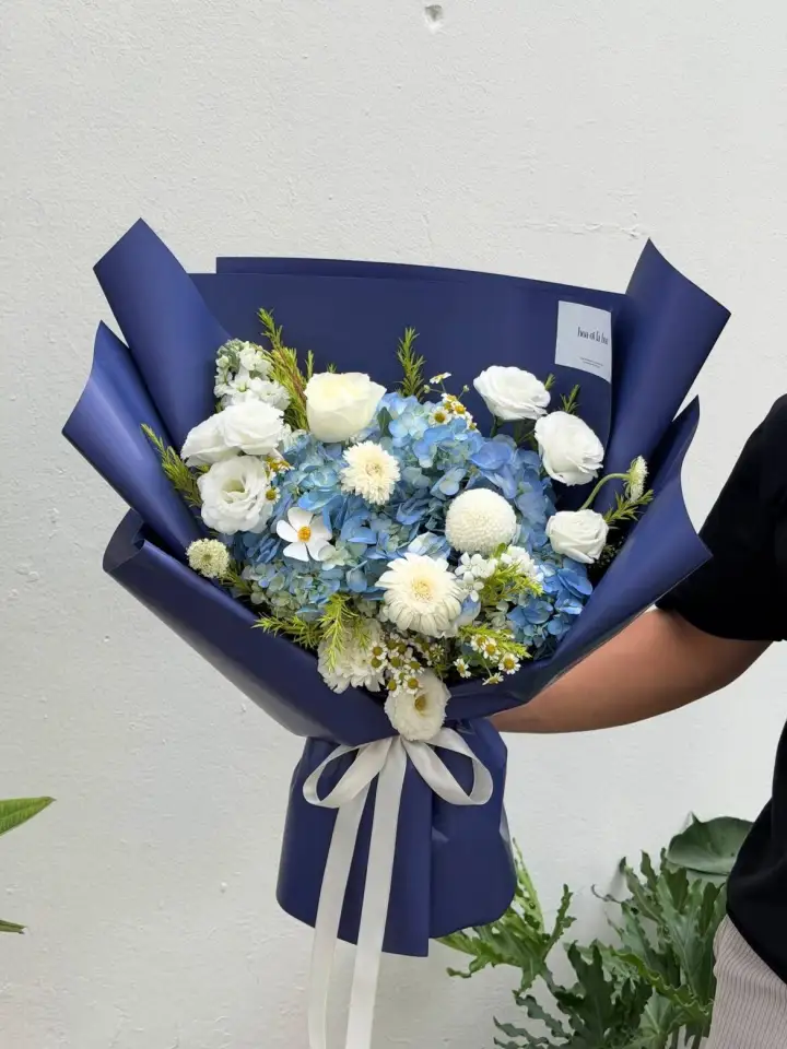 Blue Hydrangea & Pink-White Rose Bouquet on Navy Wrap — photo 2