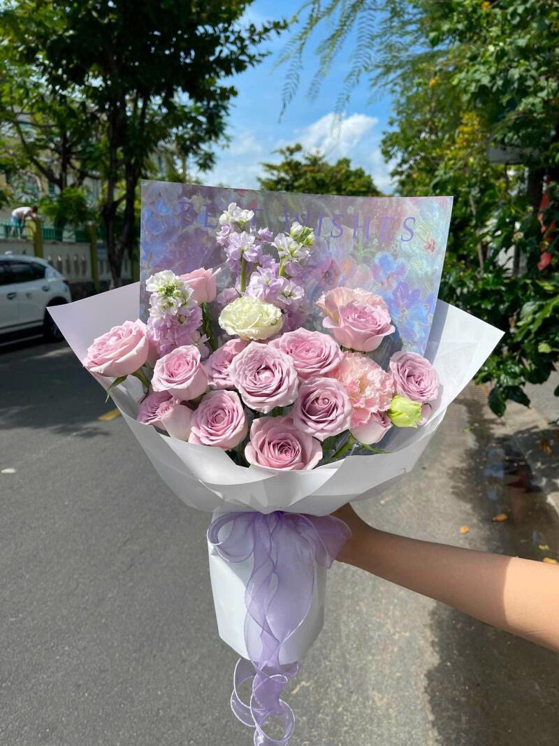 Bó Hồng Tím Khói Mix Cát Tường Trắng — ảnh 4