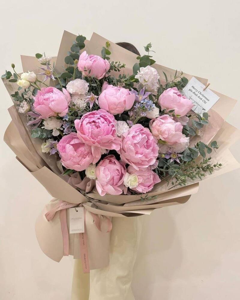 Bó Hoa Mẫu Đơn Hồng Cổ Điển