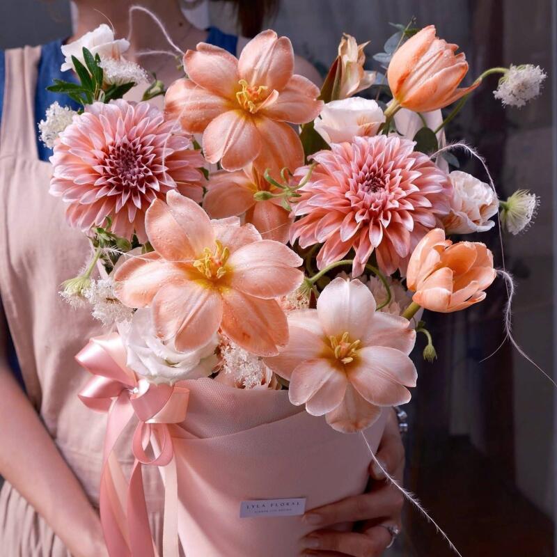 Bó Thược Dược Tulip Cam Đào