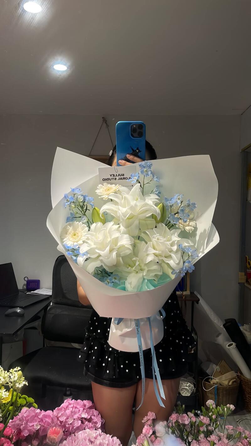 Bó Ly Trắng Mix Phi Yến Xanh — ảnh 2