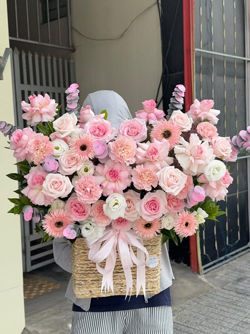 Giỏ Hồng Phấn Mix Đồng Tiền Cỡ Lớn — ảnh 3