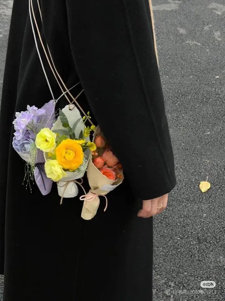 Mini Shoulder-Bag Bouquet Set