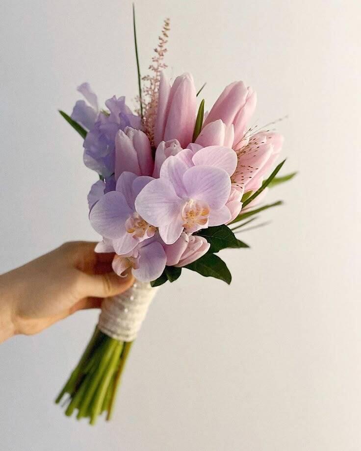 Bó Cưới Tulip Lan Hồng Tím