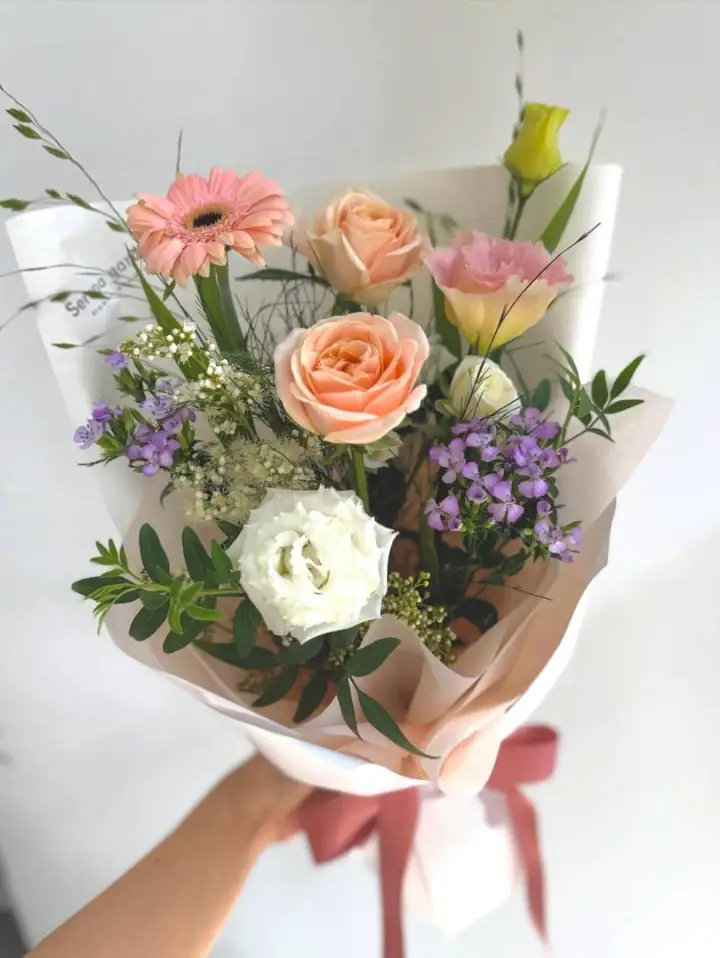 Peach Rose & Pink Gerbera Bouquet