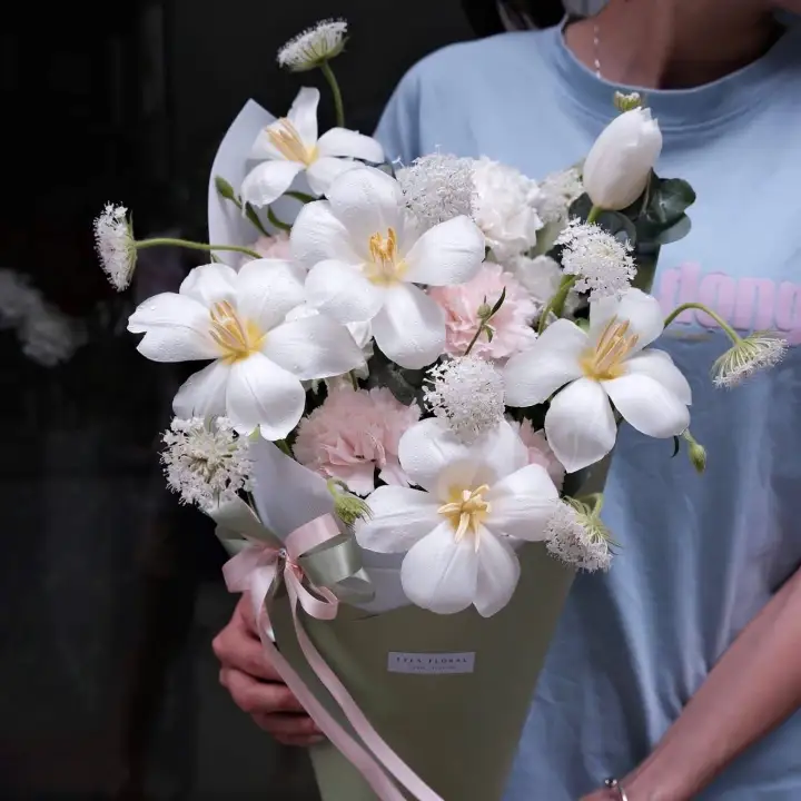 Open Tulip & Carnation Bouquet