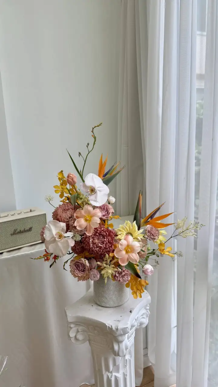 Bird of Paradise & Orchid Vase in Terracotta Tones — photo 2