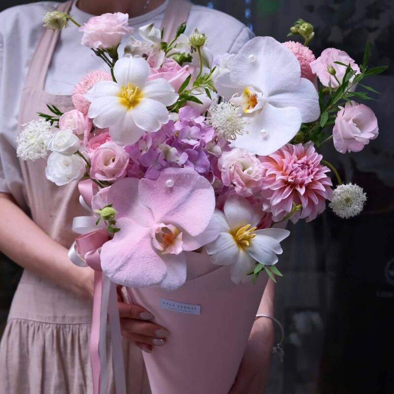 Bó Hoa Lan Thược Dược Nàng Thơ