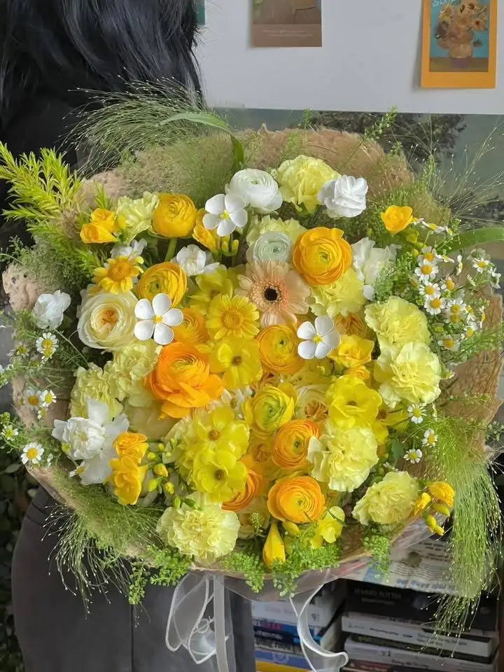 Summer Sunshine Yellow Bouquet