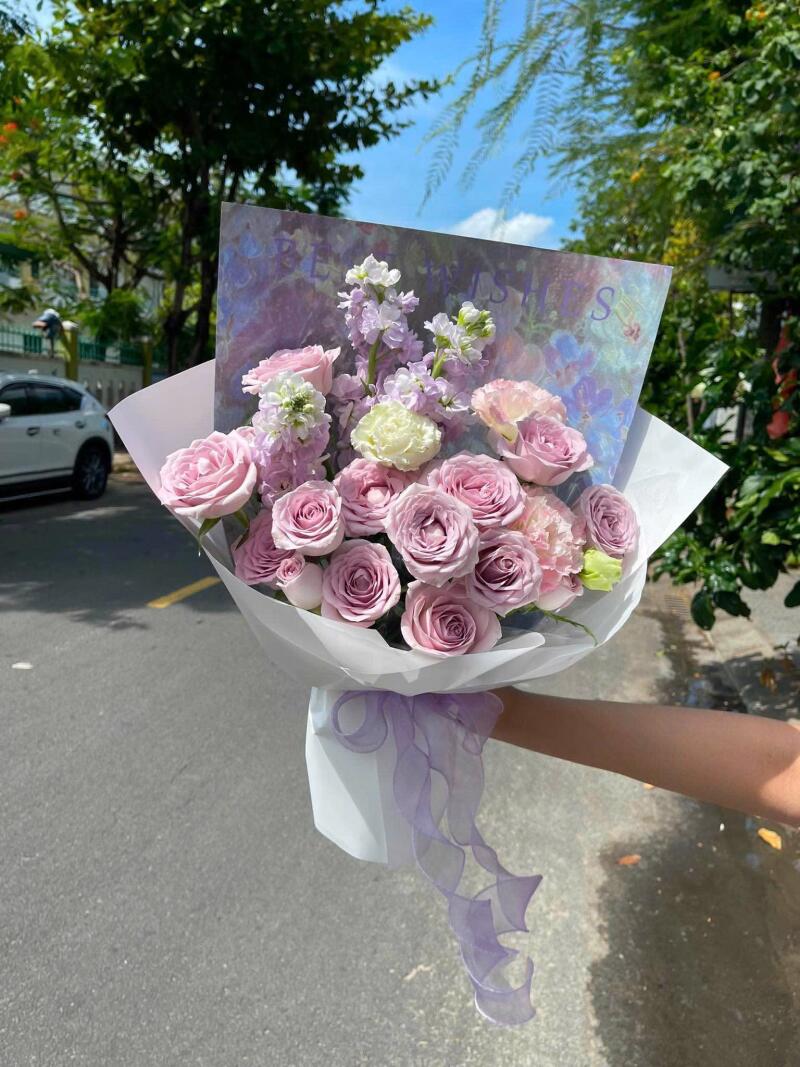 Bó Hồng Tím Khói Mix Cát Tường Trắng — ảnh 3