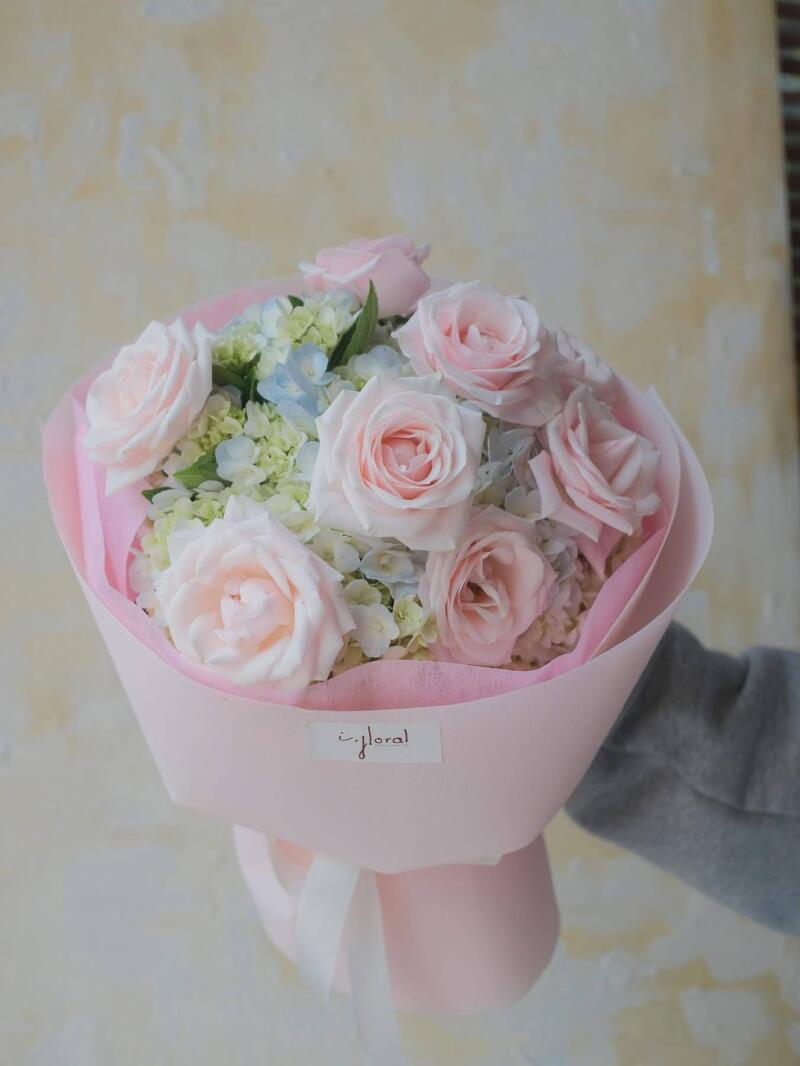 Bó Hoa Hồng Pastel Mây Trắng