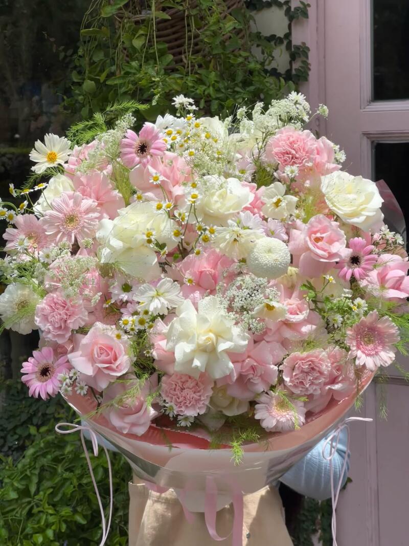 Bó Hồng Pastel Mix Cúc Tana Trắng — ảnh 4