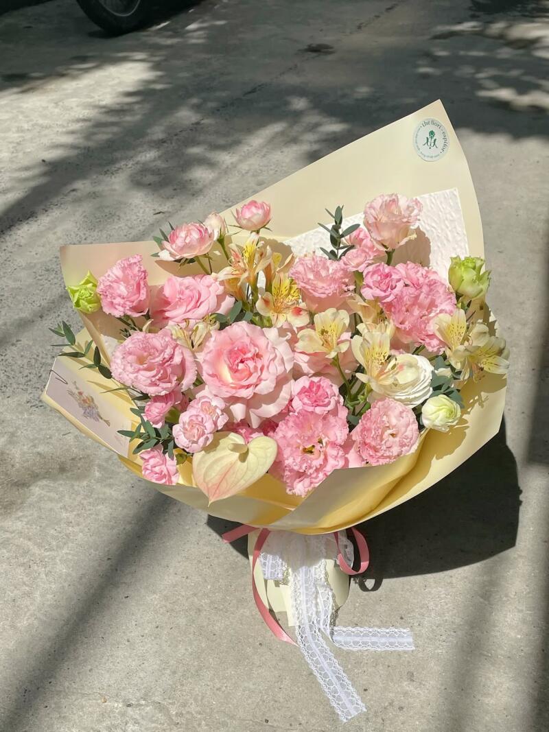 Bó Cát Tường Hồng Mix Lan Chi