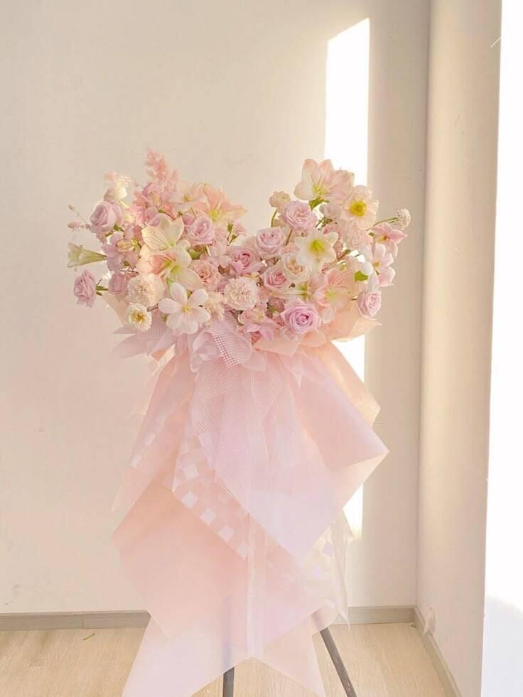 Kệ Hoa Khai Trương Hồng Pastel