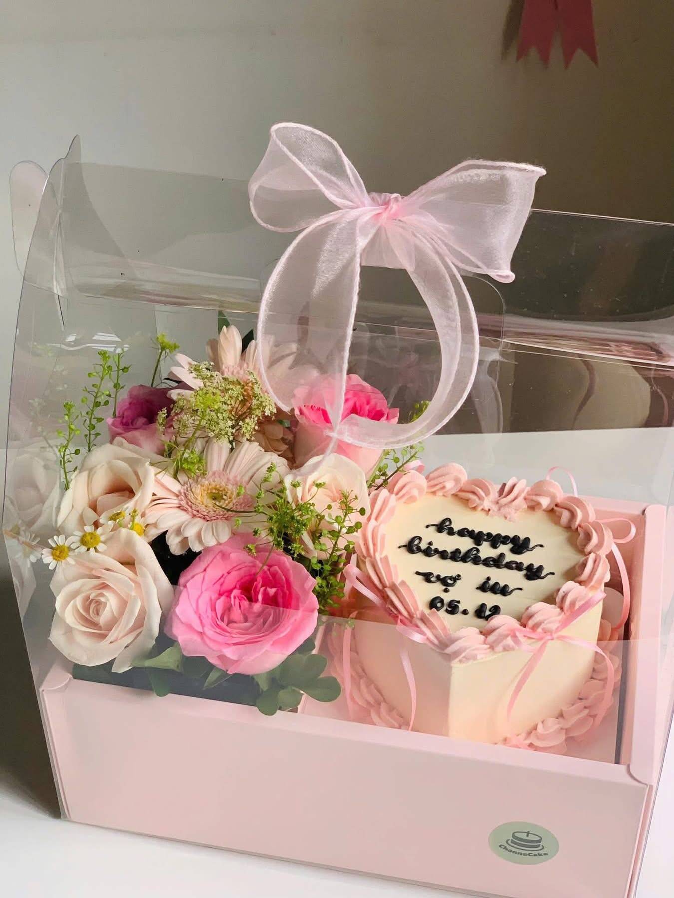 Set Quà Hoa Bánh Tim Hồng