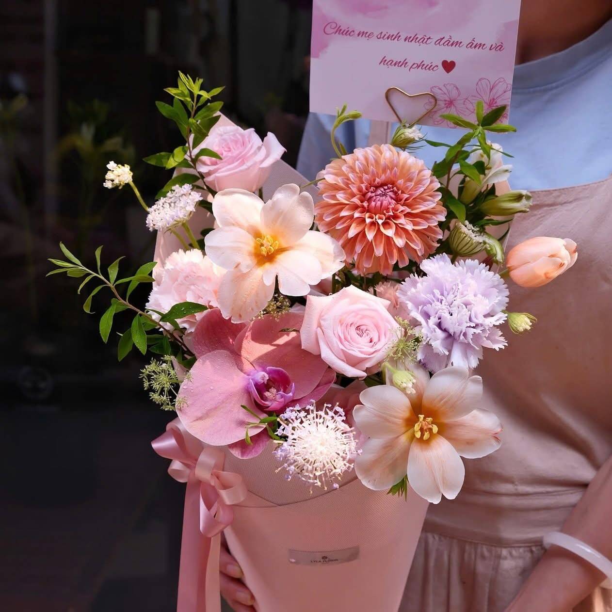 Bó Hoa Mừng Sinh Nhật Mẹ Yêu