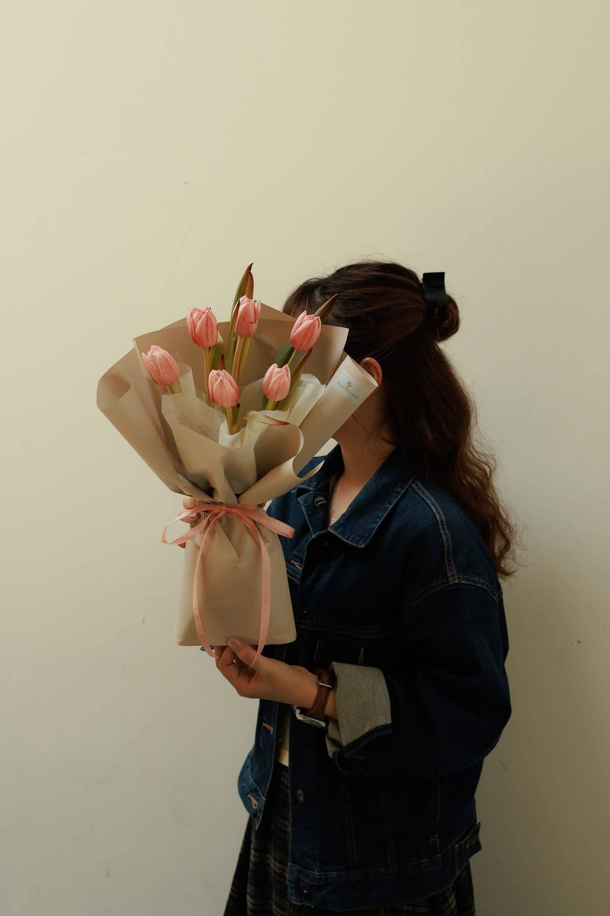 Bó 7 Tulip Hồng Thầm Thương