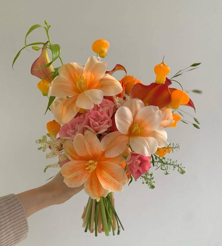 Bó Cưới Cam Đào Rực Rỡ
