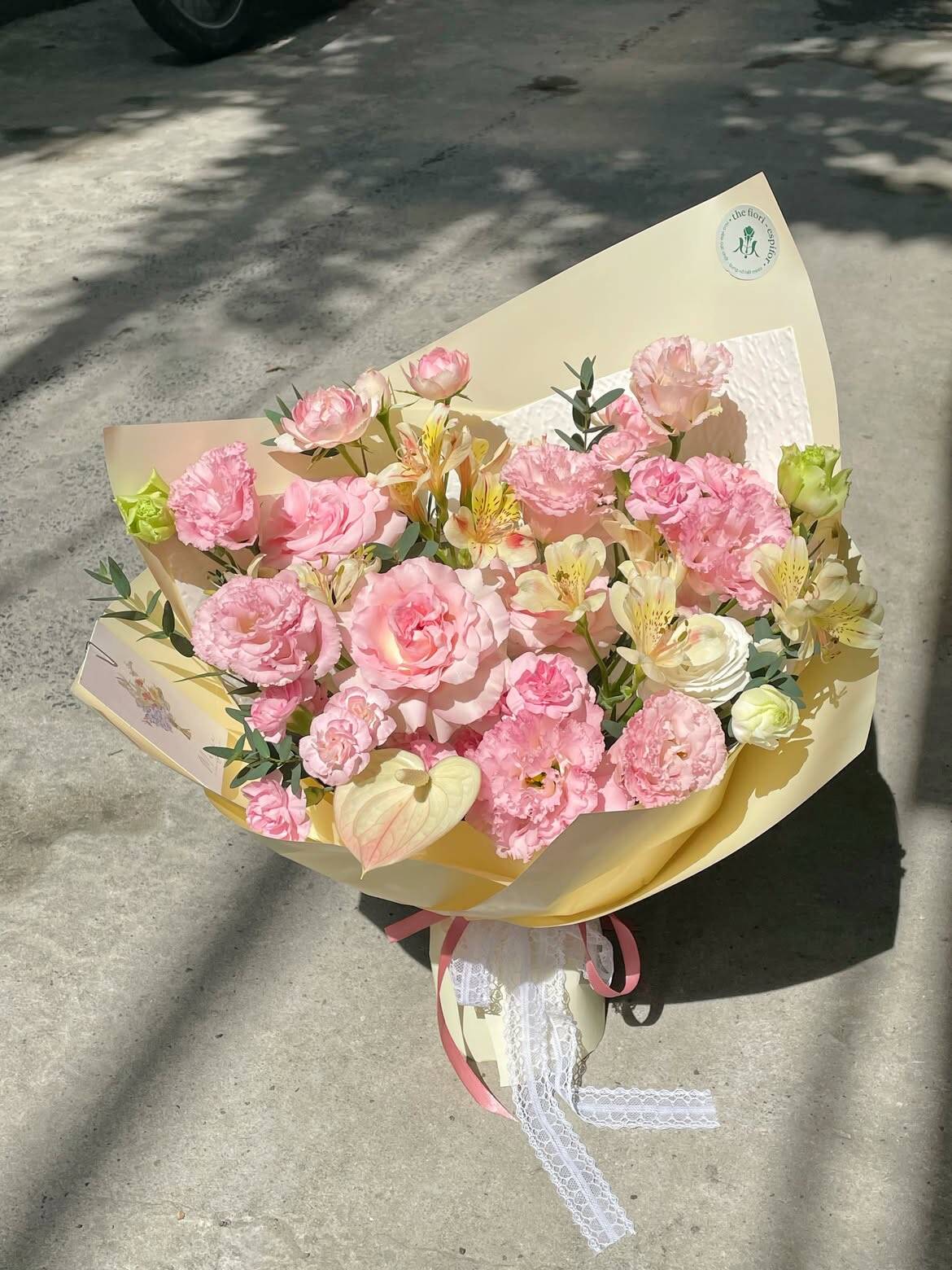Bó Cát Tường Hồng Mix Lan Chi
