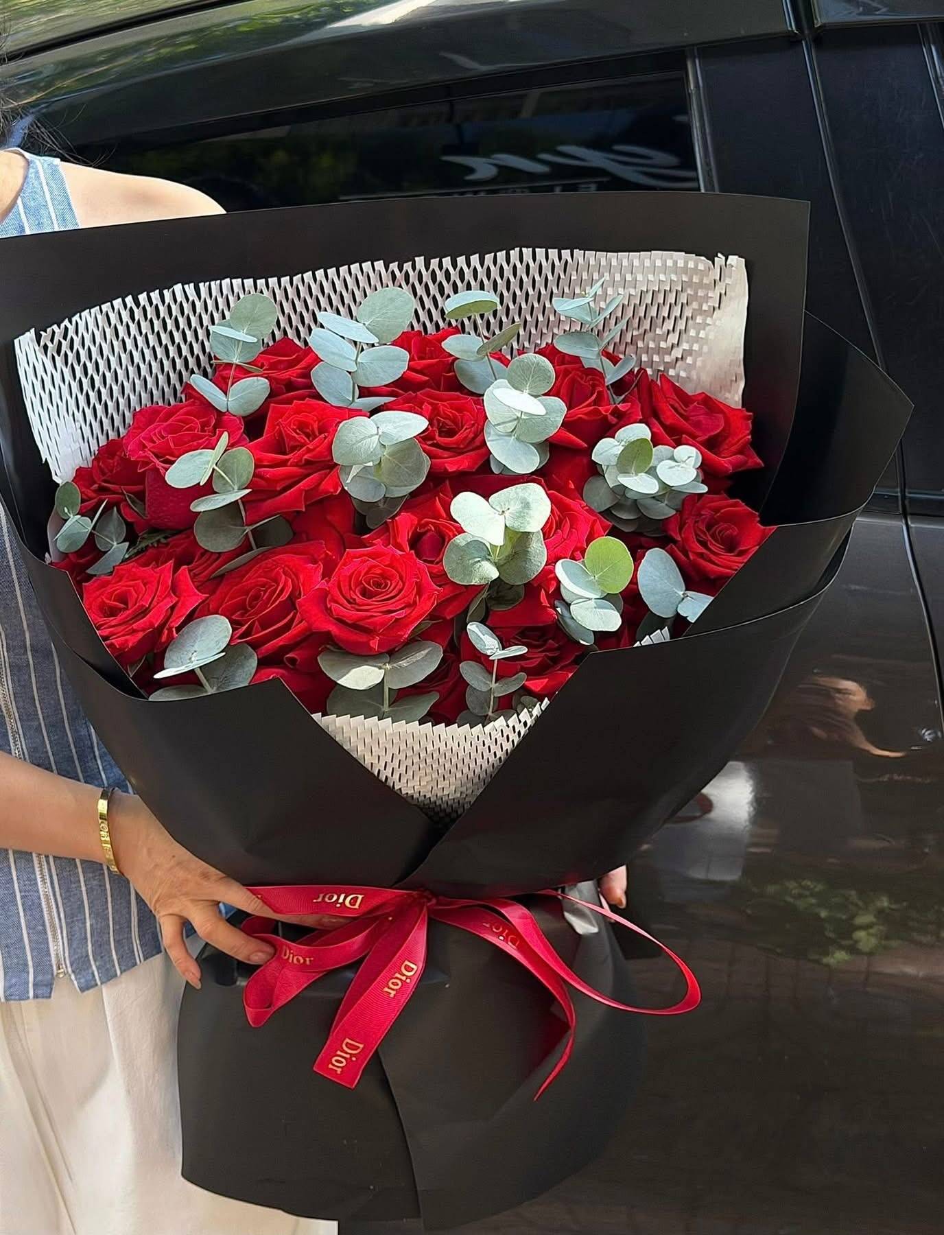 Bó Hoa Hồng Đỏ Lãng Mạn