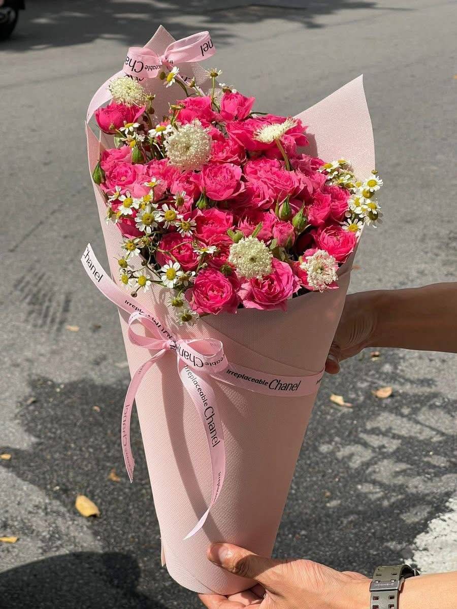 Bó Hoa Hồng Nhí Cúc Tana Đáng Yêu