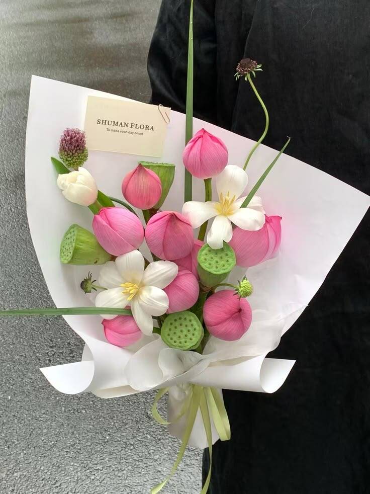 Bó Sen Hồng Đài Xanh Thanh Tịnh