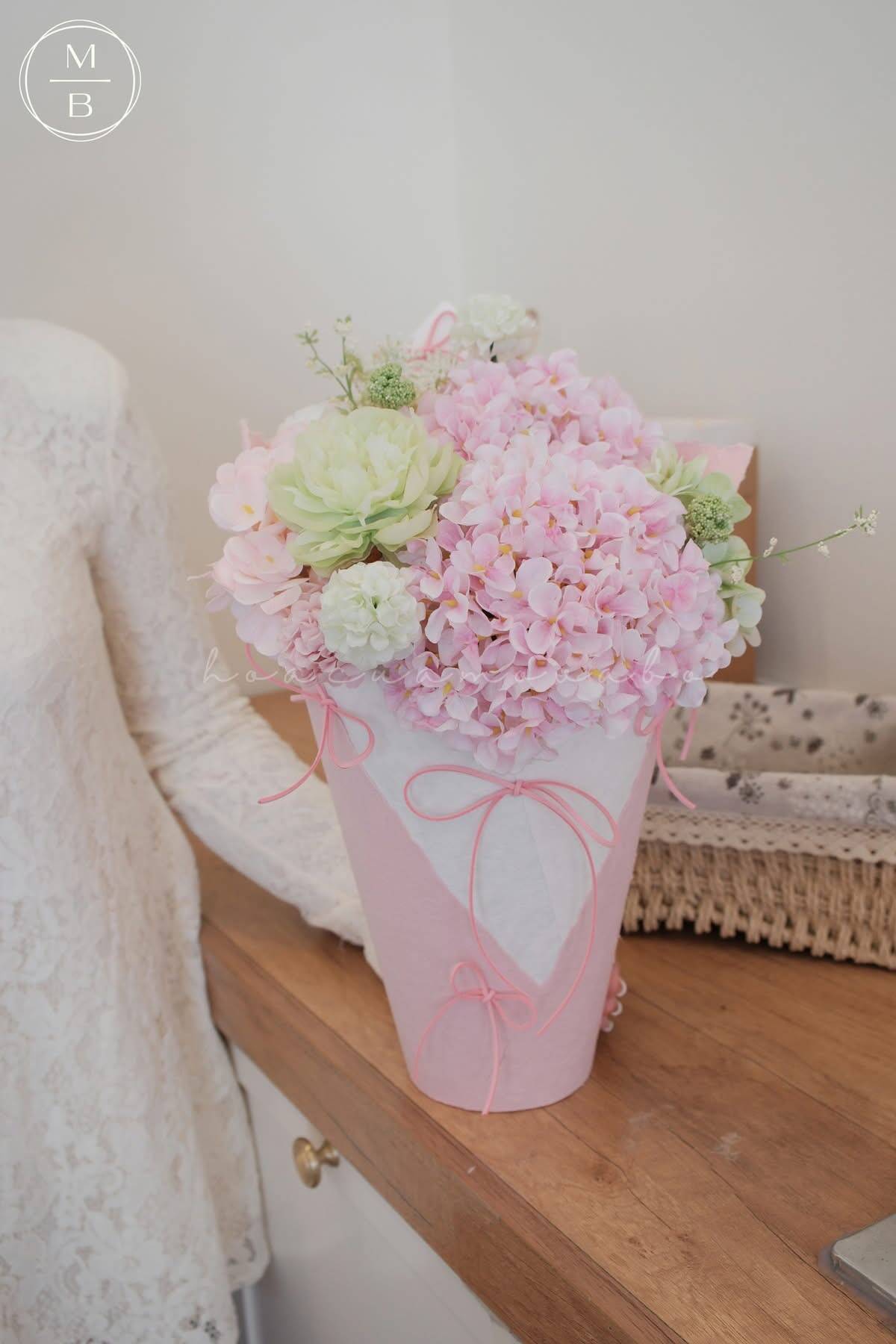 Chậu Hoa Lụa Hồng Xanh Pastel