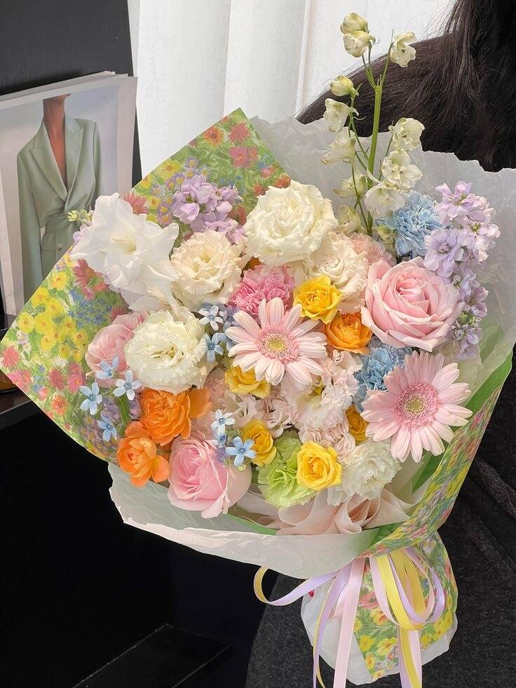 Bó Hoa Tươi Pastel Rực Rỡ