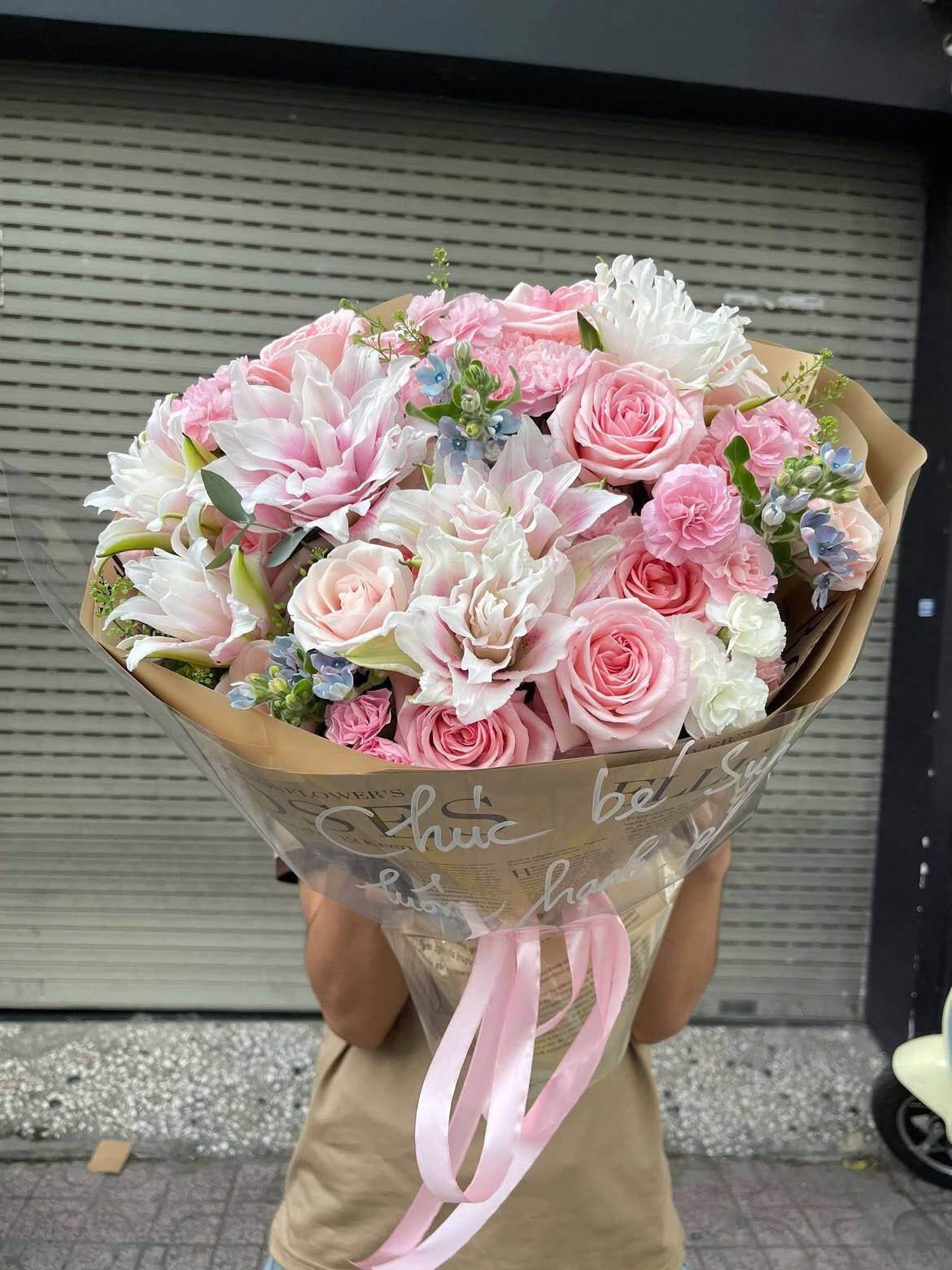Bó Ly Hồng Phấn Mix Hồng Chúc Mừng