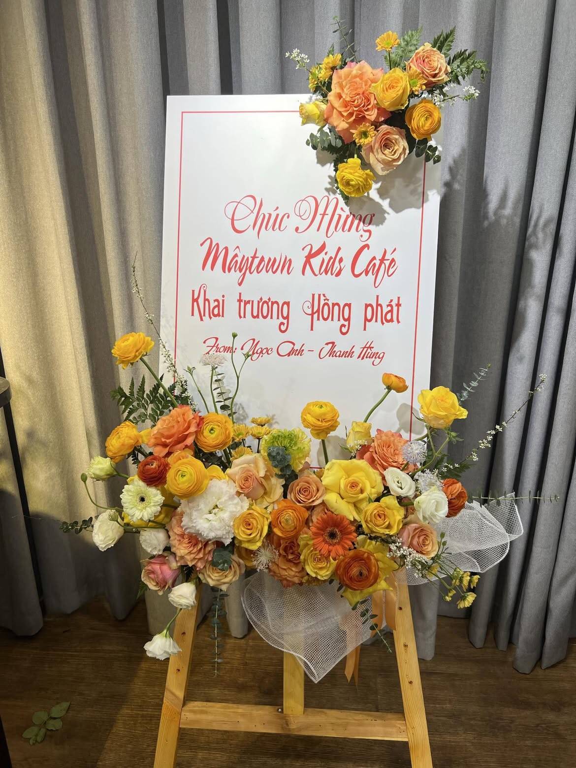 Bảng Hoa Chúc Mừng Khai Trương Cam Vàng