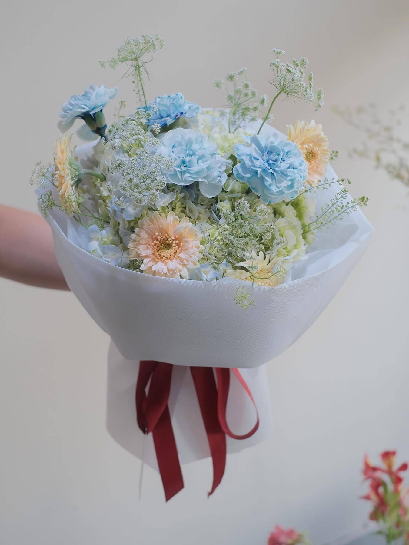 Bó Hoa Cẩm Chướng Xanh Tú Cầu