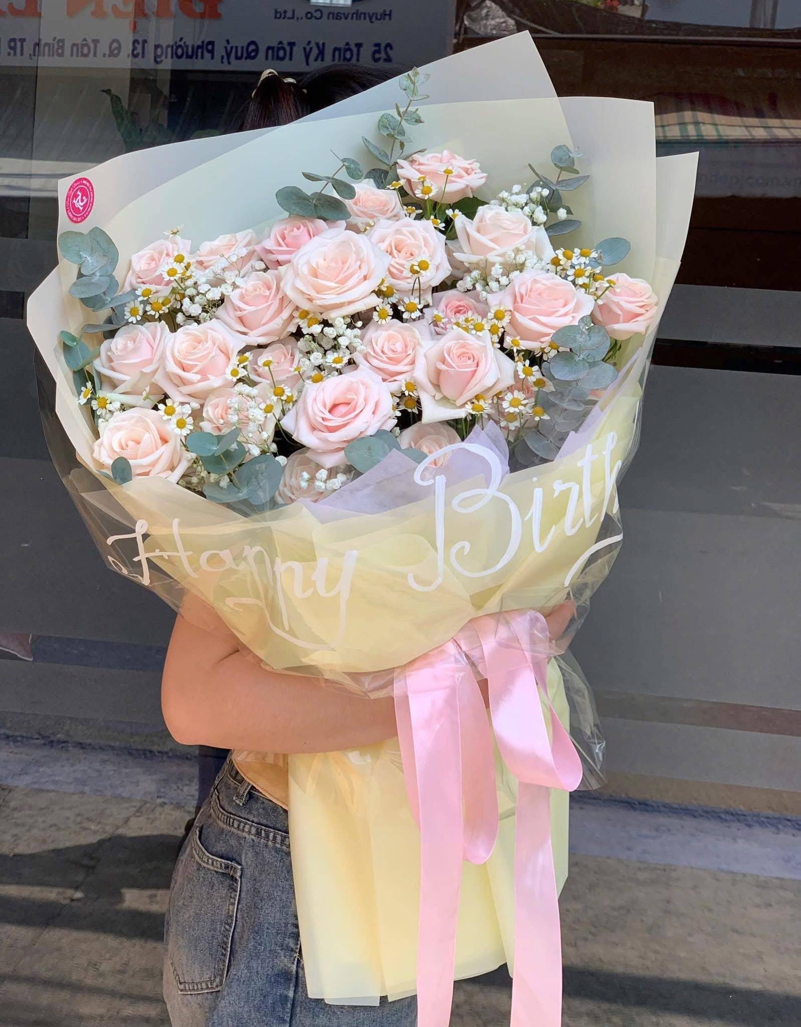 Bó Hoa Hồng Phấn Happy Birthday