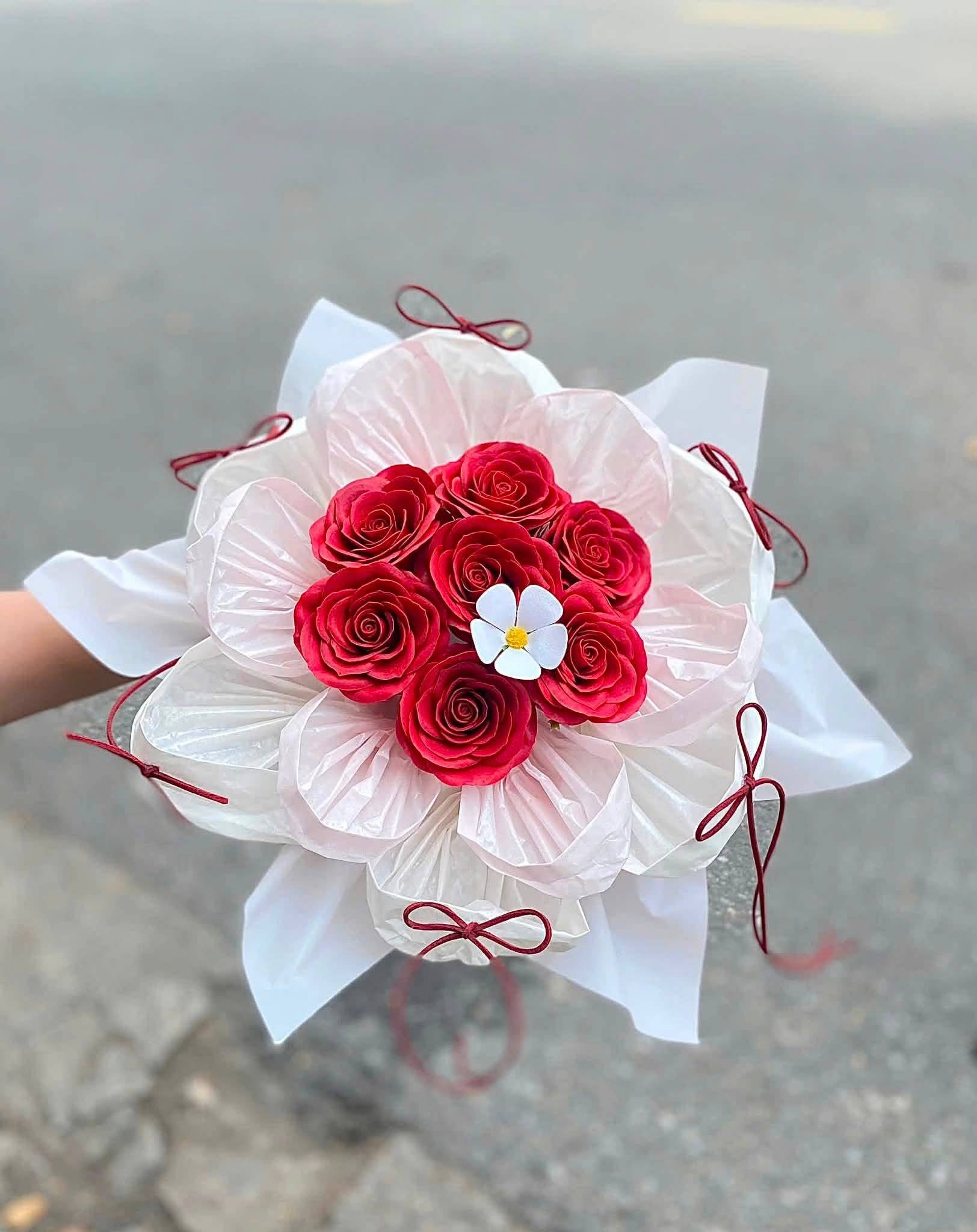 Bó Hoa Hồng Sáp Đỏ Cổ Điển