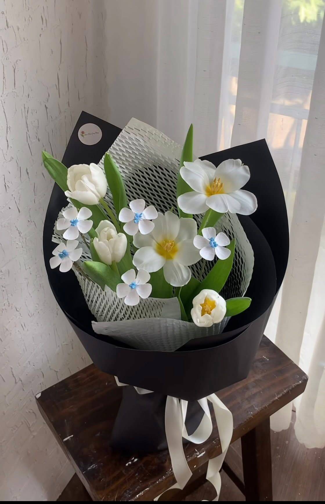 Bó Hoa Tulip Trắng Thanh Anh